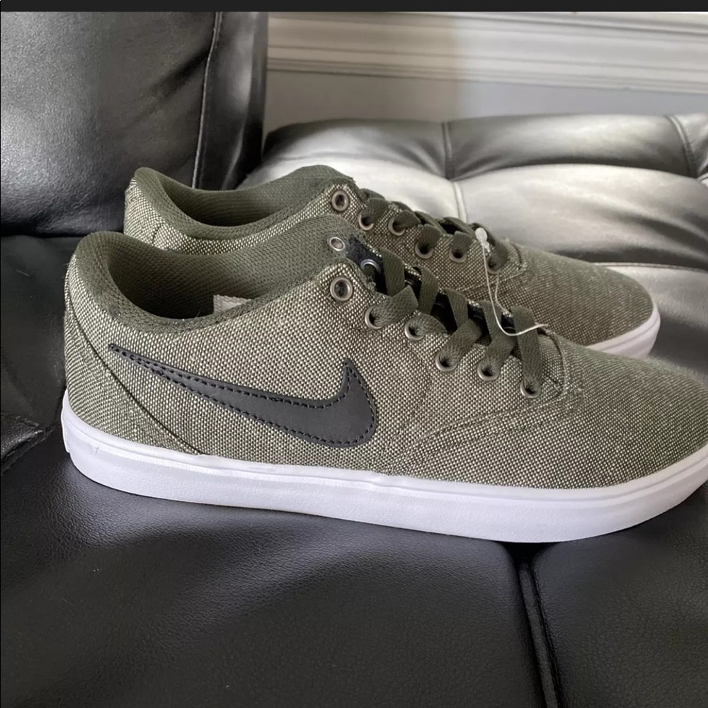 New NIKE SB CHECK SOLAR CANVAS PREMIUM shoes